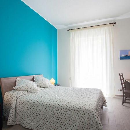 B&B Il Sole Blu ตราปานี ภายนอก รูปภาพ