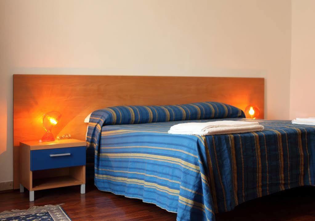 B&B Il Sole Blu ตราปานี ภายนอก รูปภาพ