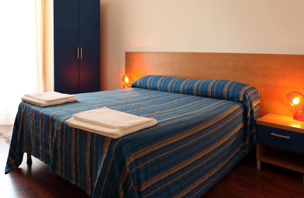 B&B Il Sole Blu ตราปานี ภายนอก รูปภาพ